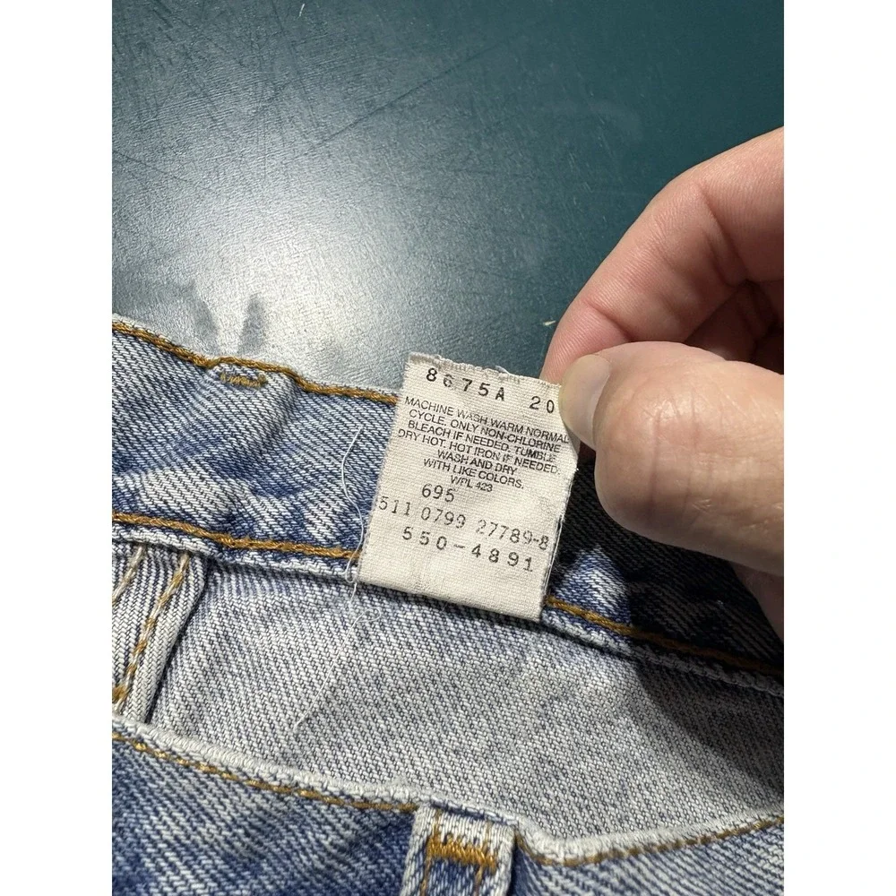 Vintage Levis 550 Relaxed Fit Jeans Men's 34x32 Denim Light Wash Faded USA‎ 90s
